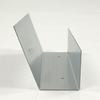 Conectores de madeira resistentes à corrosão com acabamento liso